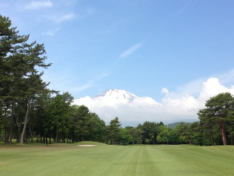 ゴルフ場から見える富士山は雄大！