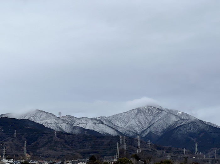 今シーズン初の積雪となった大山